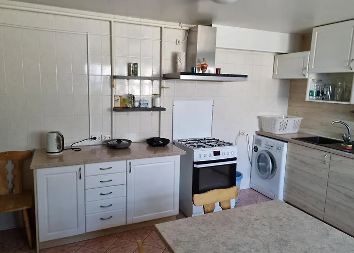 Апартаменти Livingpalanga Meta5 *