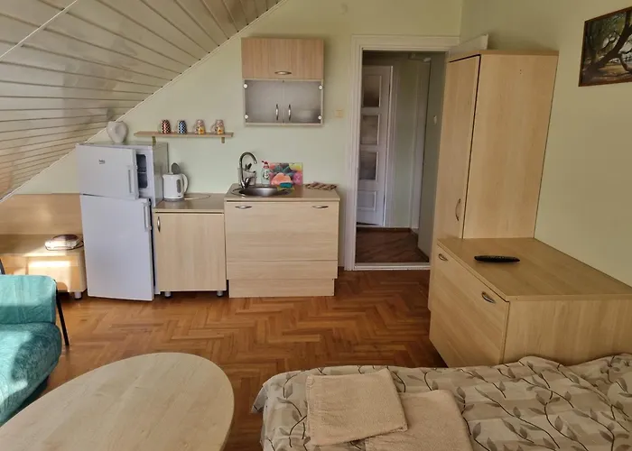 Апартаменти Livingpalanga Meta5